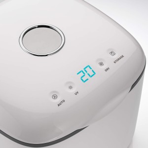 pol_pl_Sterylizator-elektryczny-UV-suszarka-butelki-zabawki-REER-916_9.jpg