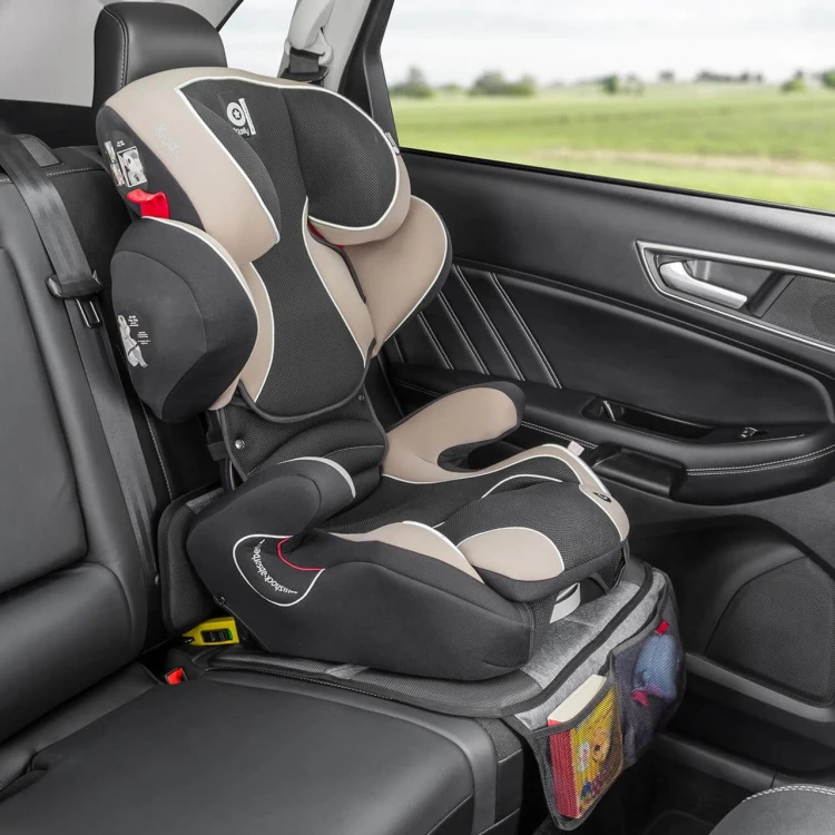 pol_pl_Mata-ochronna-pod-fotelik-ochraniacz-ISOFIX-REER-96_7.jpg