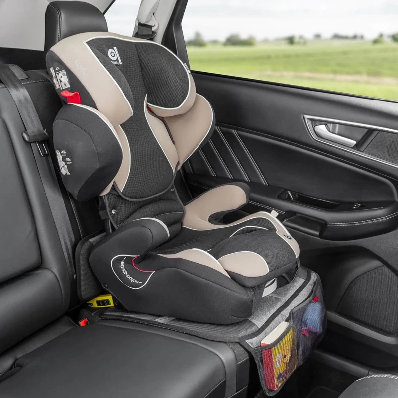 pol_pl_Mata-ochronna-pod-fotelik-ochraniacz-ISOFIX-REER-96_7.jpg