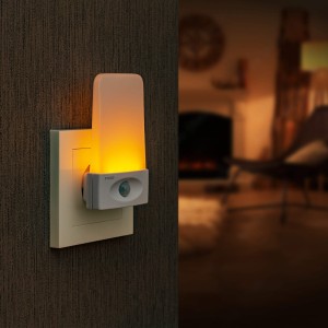 pol_pl_Lampka-nocna-led-czujnik-zmierzchu-ruchu-2szt-REER-842_3.jpg