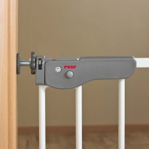 pol_pl_Bramka-przykrecana-73-110cm-metal-S-Gate-REER-183_12.jpg